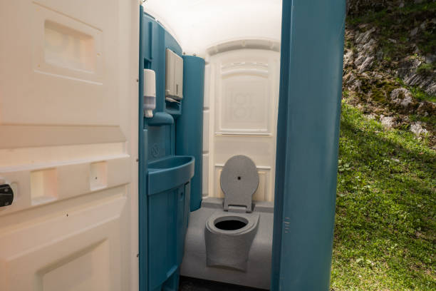 Best Portable restroom trailer rental  in Balmville, NY